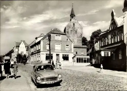 Ak Dassow in Mecklenburg, Marktplatz, Kirche, Auto