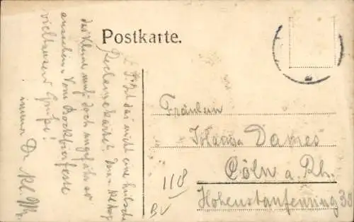 Künstler Ak Sirolin Hustensirup, Mutter verabreicht ihrer Tochter Medikamente