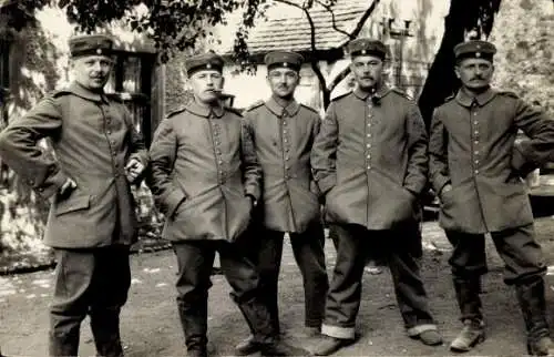 Foto Ak Deutsche Soldaten in Uniformen, Infanterie Regiment 106