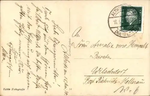 Ak Polanica Zdrój Bad Altheide Schlesien, Dorfstraße und Kirche, Passanten
