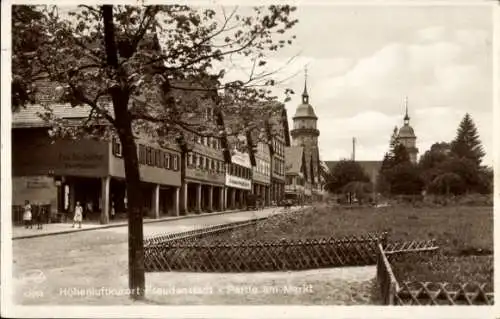 Ak Freudenstadt, Straßenpartie am Markt mit Geschäften und Kirche