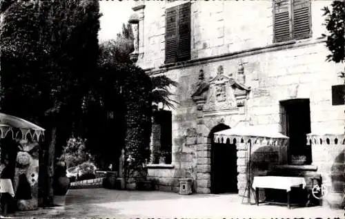 Ak St-Paul de Vence Alpes-Maritimes, La Colombe d'Or