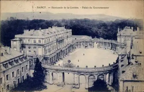 Ak Nancy Meurthe et Moselle, Hemicycle de la Carriere, Palais du Gouvernement