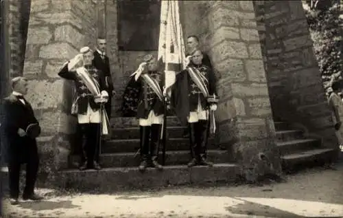 Studentika Foto Ak Jena in Thüringen, Studenten vor dem Bismarck-Turm 1902