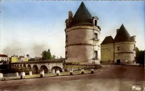 Ak Châtellerault Vienne, Eingang zur Henri-IV-Brücke