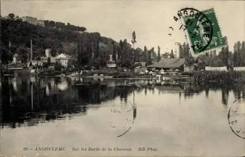 Ak Angoulême Charente, Sur les Bords de la Charente