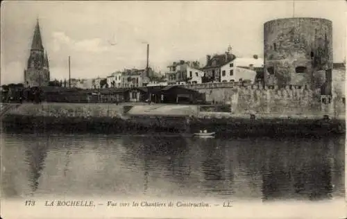 Ak La Rochelle Charente Maritime, Vue vers les Chantiers de Construction