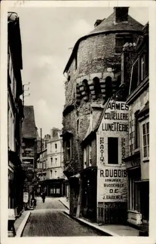 Ak Vire Calvados, Rue de la Chaussee, Alter Turm