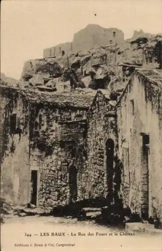 Ak Les Baux Bouches-du-Rhône, Rue des Fours, Burg