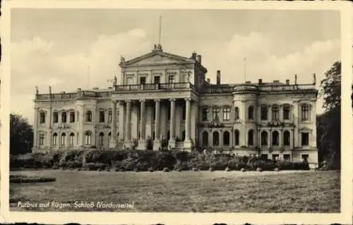 Ak Putbus auf der Insel Rügen, Schloss Vorderseite