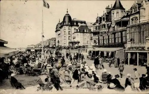 Ak Trouville Calvados, Les Planches