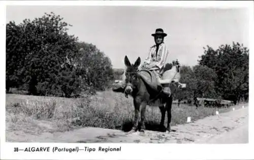 Foto Ak Algarve Portugal, Mann auf Esel reitend