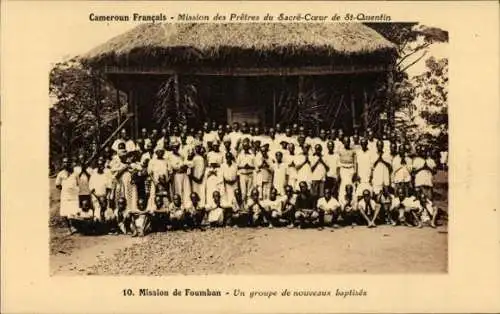 Ak Foumban Kamerun, Mission der Priester des Heiligen Herzens von St. Quentin, neu getauft