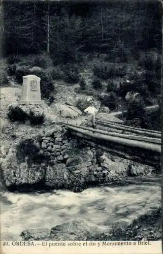 Ak Ordesa Huesca Aragón, Die Brücke über den Fluss und Denkmal für Briet