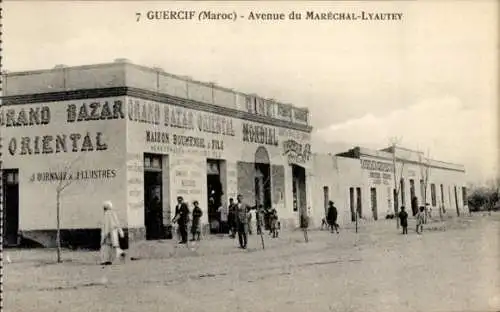 Ak Guercif Maroc, Avenue du Marechal-Lyautey, Großer Basar