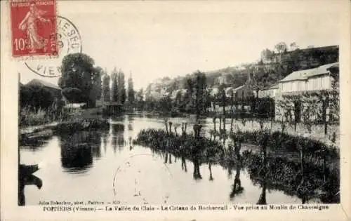 Ak Poitiers Vienne, Vallee du Clain, Coteau de Rochereuil, Blick auf Moulin de Chasseigne