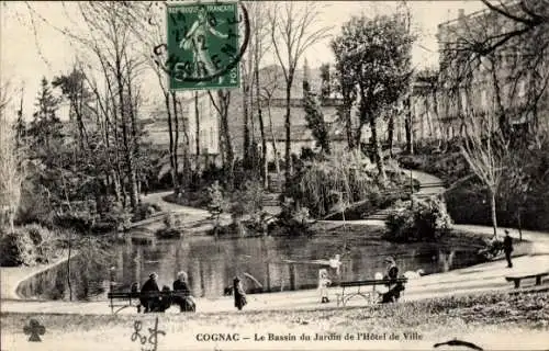 Ak Cognac Charente, Le Bassin du Jardin de l'Hotel de Ville