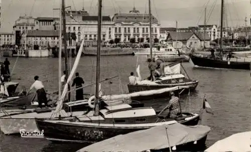 Ak Trouville Deauville Calvados, Le Bassin des Yachts