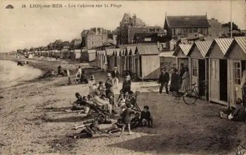 Ak Lion sur Mer Calvados, Badekabinen am Strand