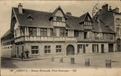 Ak Lisieux Calvados, Maison Normande, Place Hennuyer