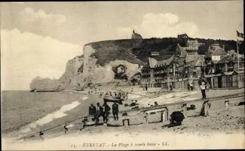 Set von 79 Ak Étretat Seine Maritime