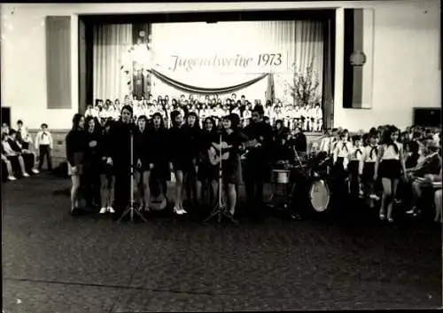 Set von 23 Fotos Sport und Mehrzweckhalle Wismar Jugendweihe 1973