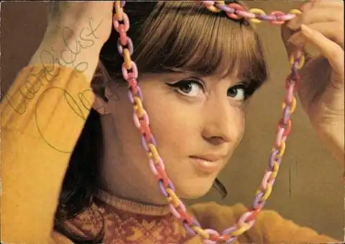 Ak Sängerin Marion Maerz, Portrait, Autogramm, Kette