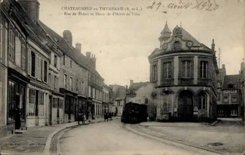 Ak Châteauneuf en Thymerais Eure et Loir, Rue de Deux, Place de l’Hotel de Ville