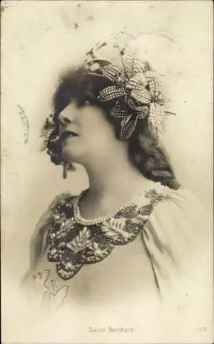 Ak Schauspielerin Sarah Bernhardt, Portrait