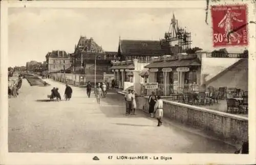 Ak Lion sur Mer Calvados, Digue