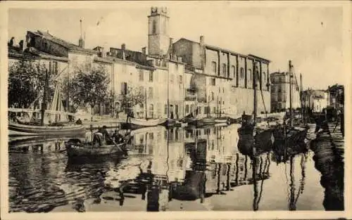 Ak Martigues Bouches du Rhône, Canal Saint Sebastien, Eglise de la Madeleine