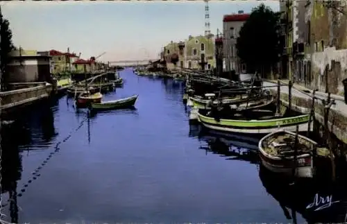 Ak Martigues Bouches du Rhône, La Venise provencale, Le Quai Marceau