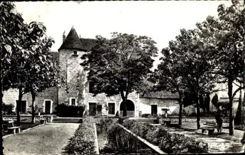 Ak Saint Amand Montrond Cher, Jardin du Musee