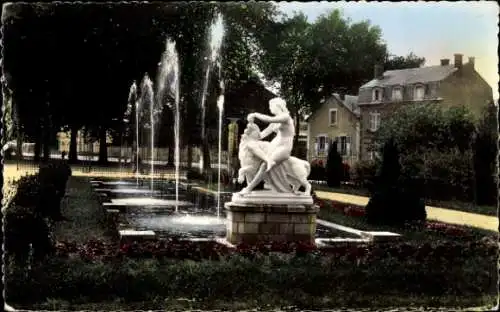 Ak Bourges Cher, Jardin des Pres Fichaux, Bassin aux Nympheas