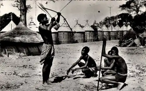 Ak Guinea, Die Coniaguis-Bogenschützenschule