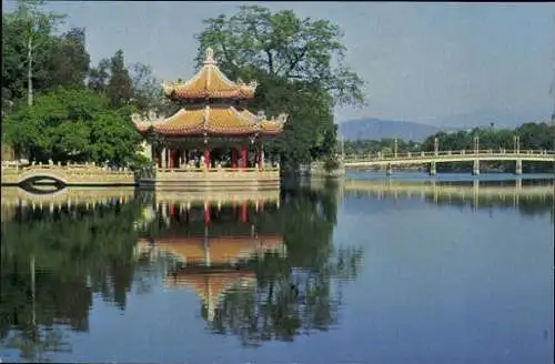 Set von 10 AK im Umschlag von Guangdong / Canton China 