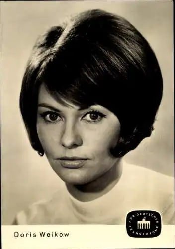 Ak Schauspielerin und Ansagerin Doris Weikow, DDR Deutscher Fernsehfunk, Portrait