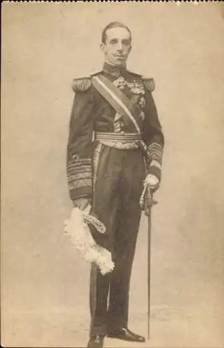 Ak König Alfons XIII. von Spanien, Portrait in Uniform