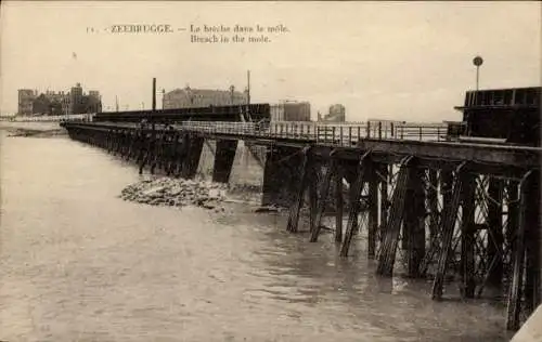 Ak Zeebrugge Westflandern, La breche dans le mole