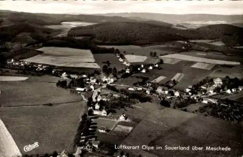 Ak Olpe im Sauerland Westfalen, Panorama, Fliegeraufnahme