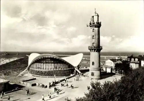 Ak Ostseebad Warnemünde Rostock, Konsum Gaststätte Teepott, Leuchtturm an der Promenade