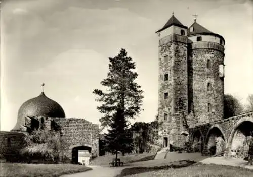 Ak Stolpen in Sachsen, Burg, Burghof, Coselturm