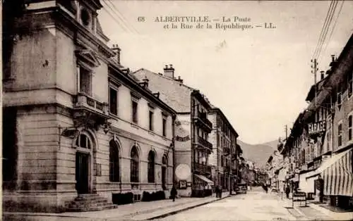 Ak Albertville Savoie, La Poste, Rue de la République