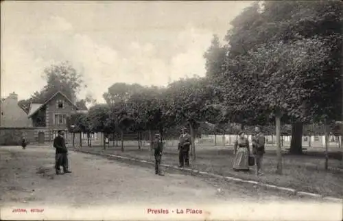 Ak Presles in Brie Seine et Marne, La Place