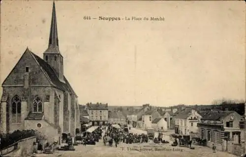 Ak Souppes sur Loing Seine et Marne, Marktplatz, Kirche