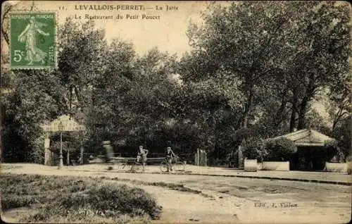 Set von 27 Ak Levallois Perret Hauts de Seine,Mairie de Levallois-Perret, Temple De La Petite Étoile