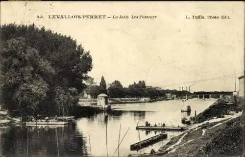 Set von 27 Ak Levallois Perret Hauts de Seine,Mairie de Levallois-Perret, Temple De La Petite Étoile