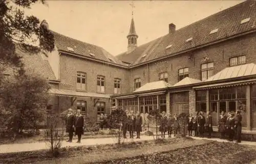 Ak Rolleghem Kortrijk Kortrijk Westflandern, eine Ecke des Innenhofs