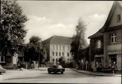 Ak Holzhausen Leipzig in Sachsen, Walter Heise Oberschule, Lebensmittelgeschäft