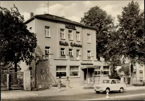 Ak Grimma in Sachsen, Hotel Stadt Grimma, Trabant